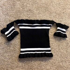 SEEK the label black & white crop top